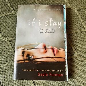 If I Stay by Gayle Forman Paperback